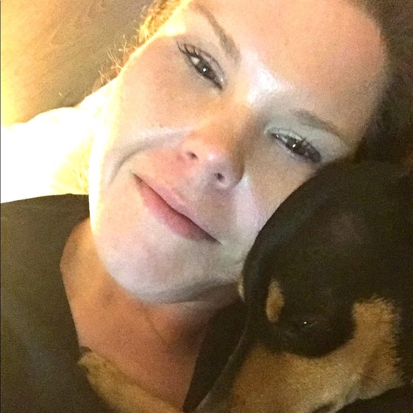 Meet your Posher, Tabitha - Picture 2 of 3